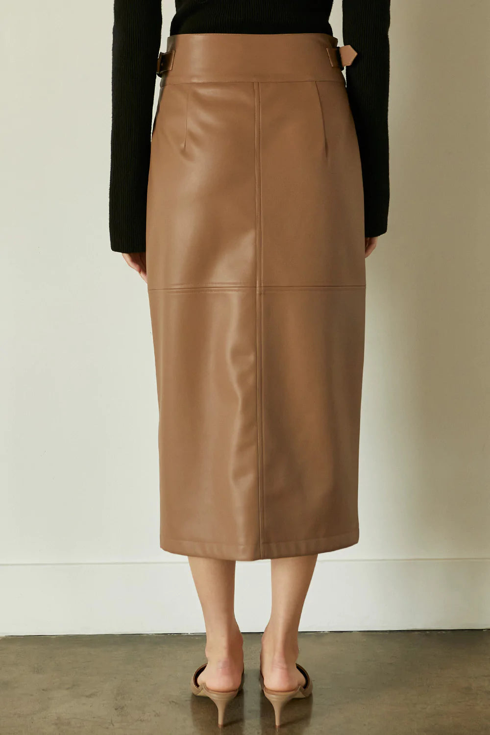Midi skirt in vegan leather – Shop skirt – adoore.se